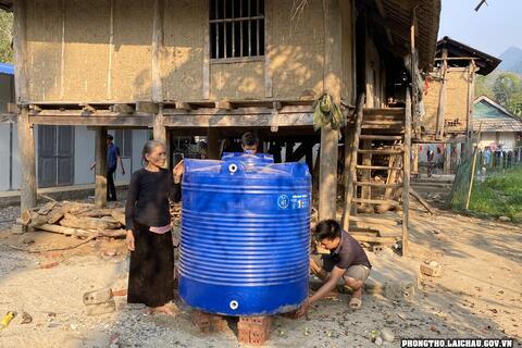 Phong Thổ triển khai hiệu quả chính sách hỗ trợ nước sinh hoạt phân tán cho hộ nghèo