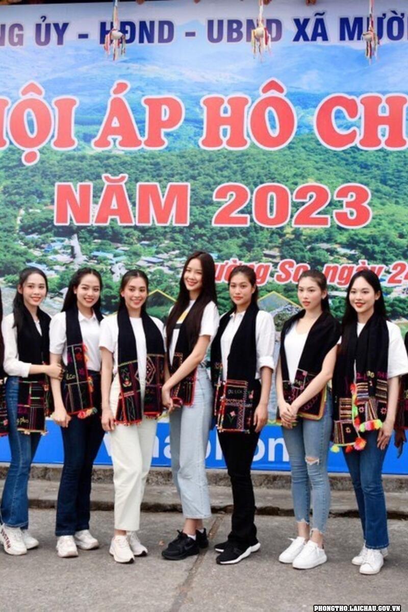 Các Hoa hậu, Á hậu và các người đẹp Việt Nam tham dự Lễ hội Áp Hô Chiêng tại xã Mường So, 789bet sòng bài trực tuyến
