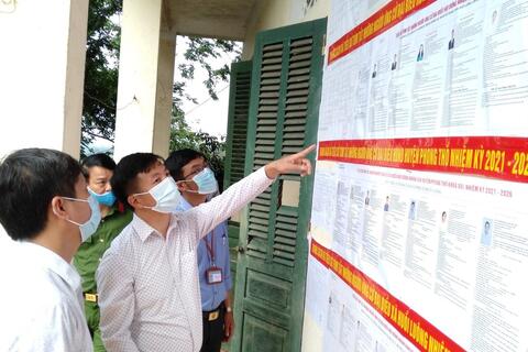 Kiểm tra công tác chuẩn bị Bầu cử tại 2 xã Huổi Luông  và Ma Li Pho